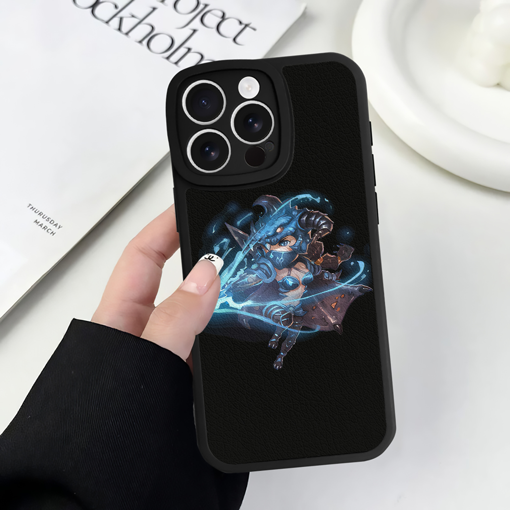 （画像用） リーグ・オブ・レジェンド League of Legends LOL 【iPhone 16シリーズ対応】シリコンスマホケース（レザー調） 材質：シリコン
